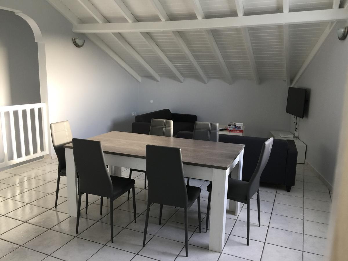 Le Domaine Turquoise Apartment Le Moule Ngoại thất bức ảnh